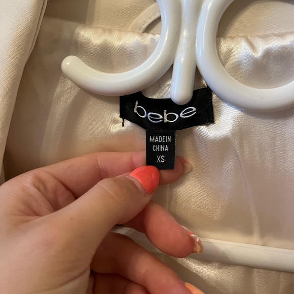 Bebe Off White Coat - Picture 3 of 4